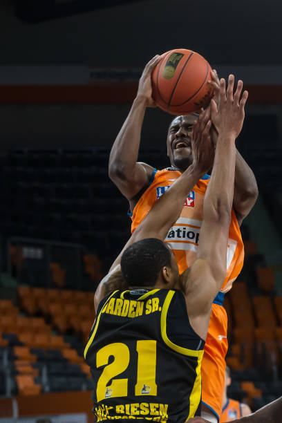 季保持高胜 季保持高胜