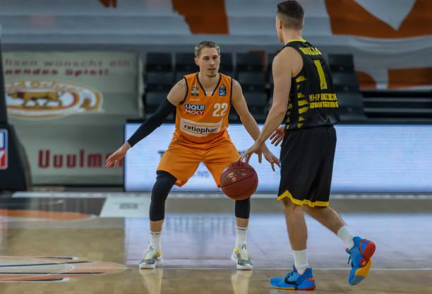 这使得他们 这使得他们